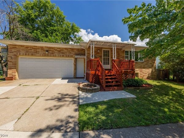 4685 Birchwood Road , Garfield Heights, OH 44125