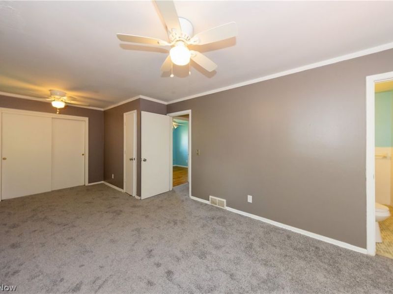 4685 Birchwood Road, Garfield Heights, OH 44125 Photo 15