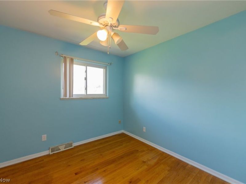 4685 Birchwood Road, Garfield Heights, OH 44125 Photo 20