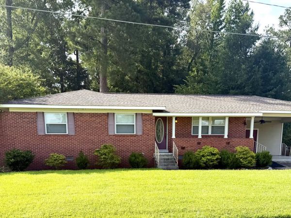 401 Lynnwood Dr., Amory, MS 38821
