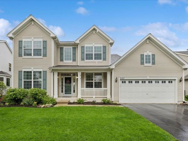 327 Shelbourne Road , Volo, IL 60073