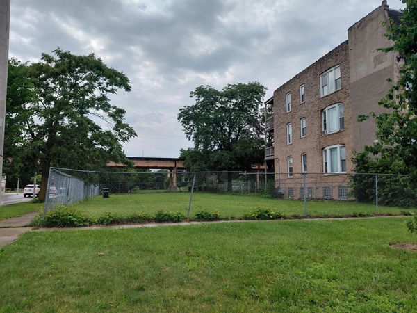 322 E 60th Street , Chicago, IL 60637