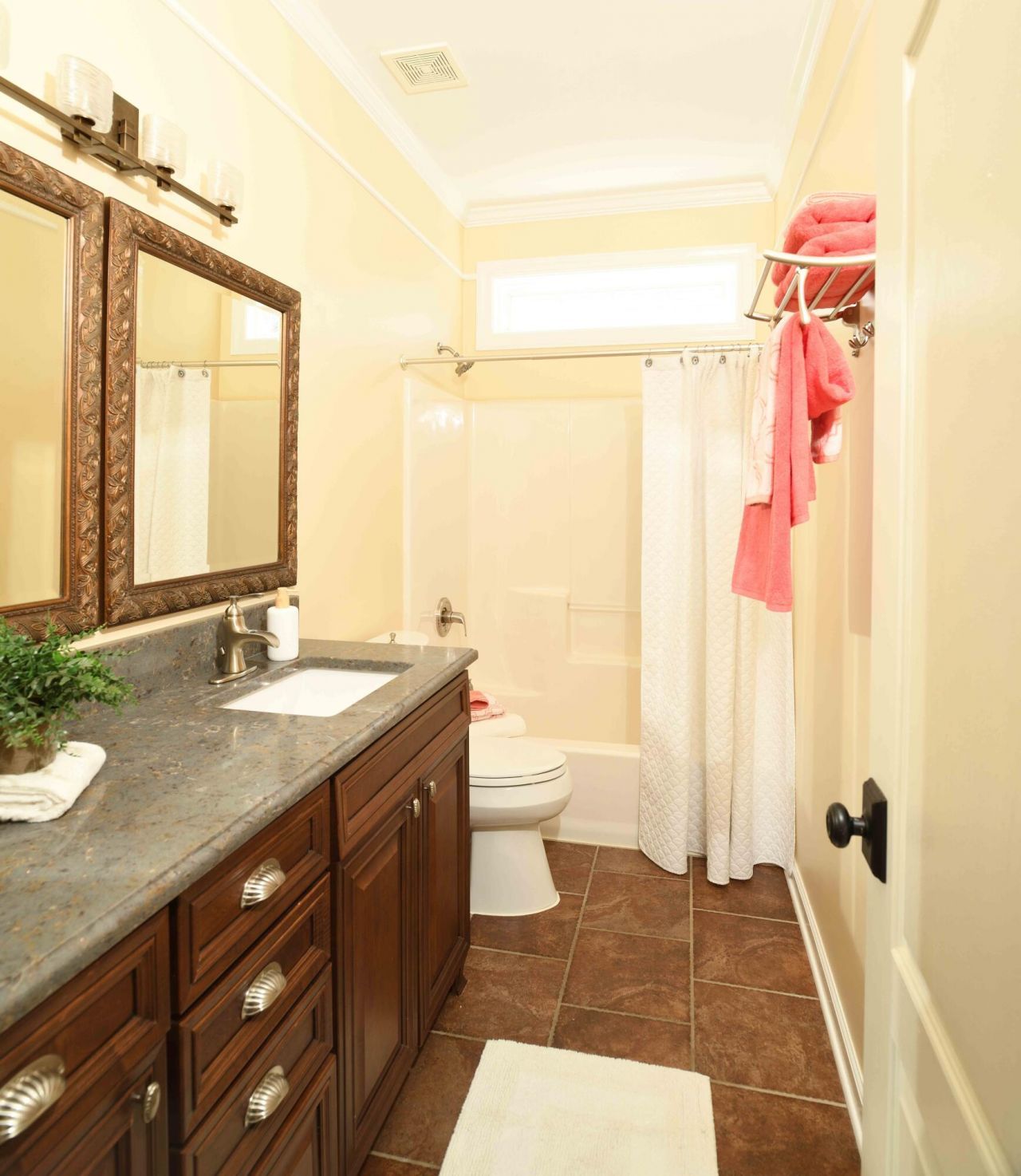 2605 Coral Vine Court Photo 14