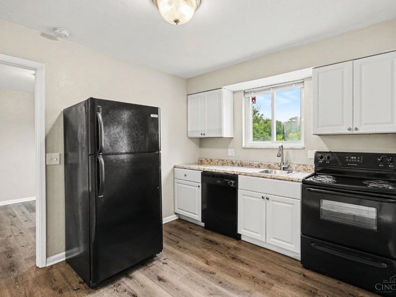 3025 Westwood Northern Boulevard, Cincinnati, OH 45211 Photo 10