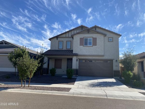 2119 W Betty Elyse Lane, Phoenix, AZ 85023