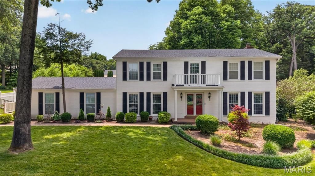 1609 Featherstone Drive, Town and Country, MO 63131 Main Photo