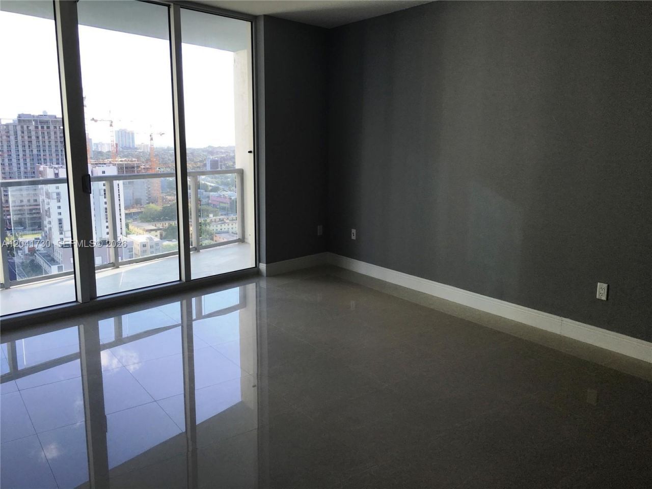 185 SW 7th St , Unit 2104, Miami, FL 33130 Photo