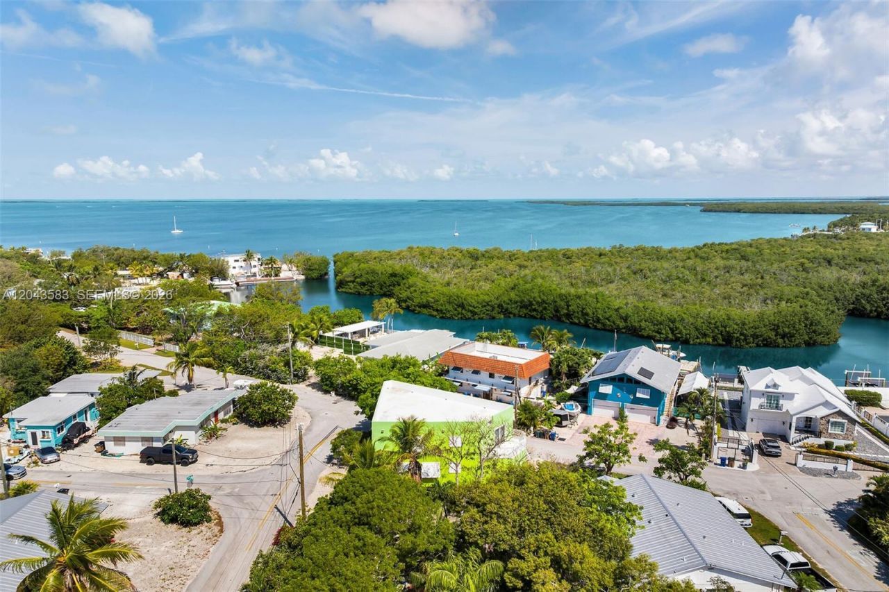 19 Park Drive , Key Largo, FL 33037 Photo