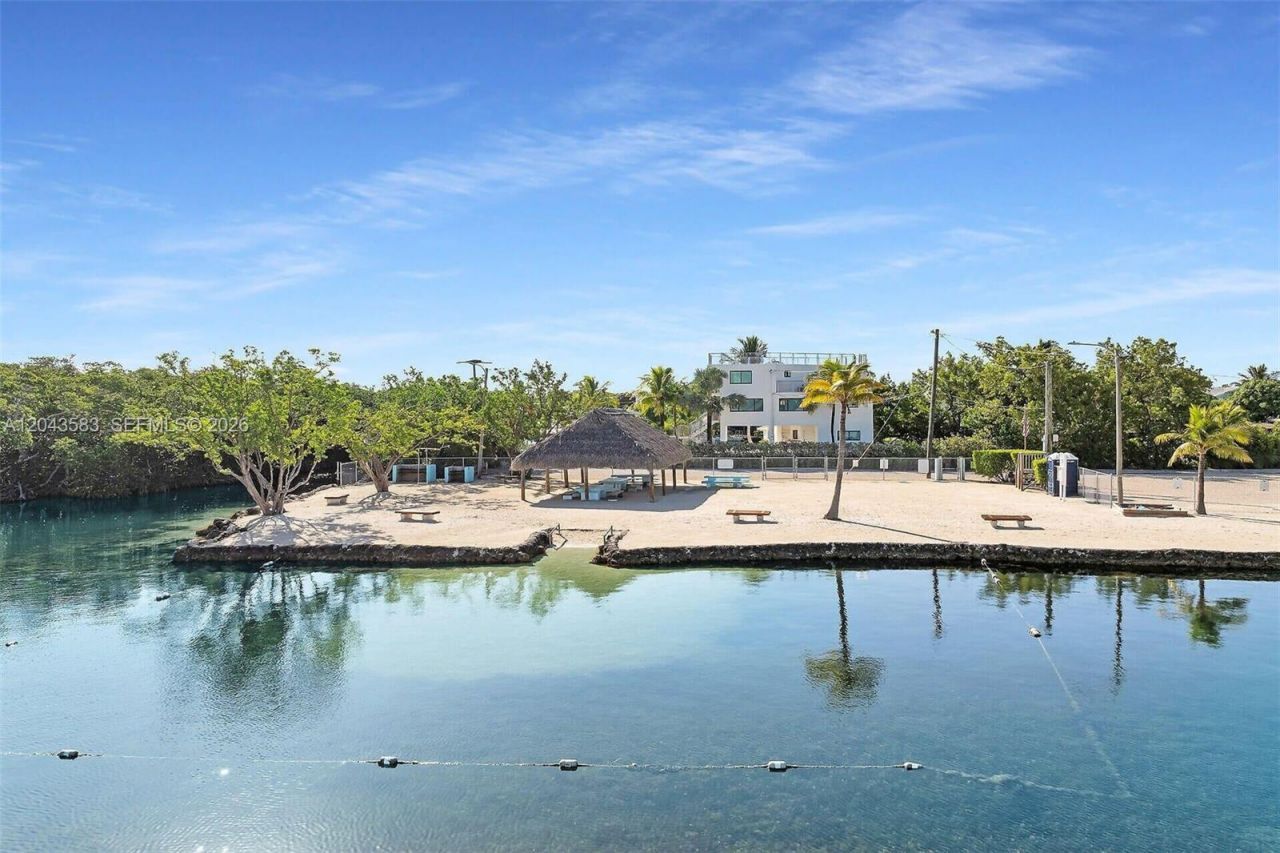 19 Park Drive , Key Largo, FL 33037 Photo