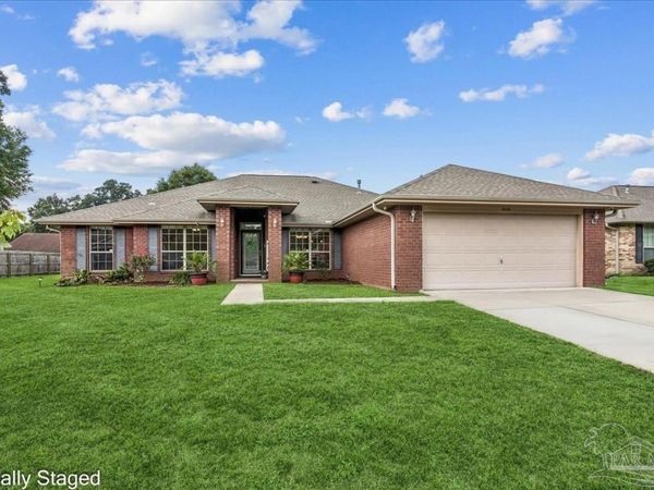 2036 Larkspur Cir, Pensacola, FL 32534
