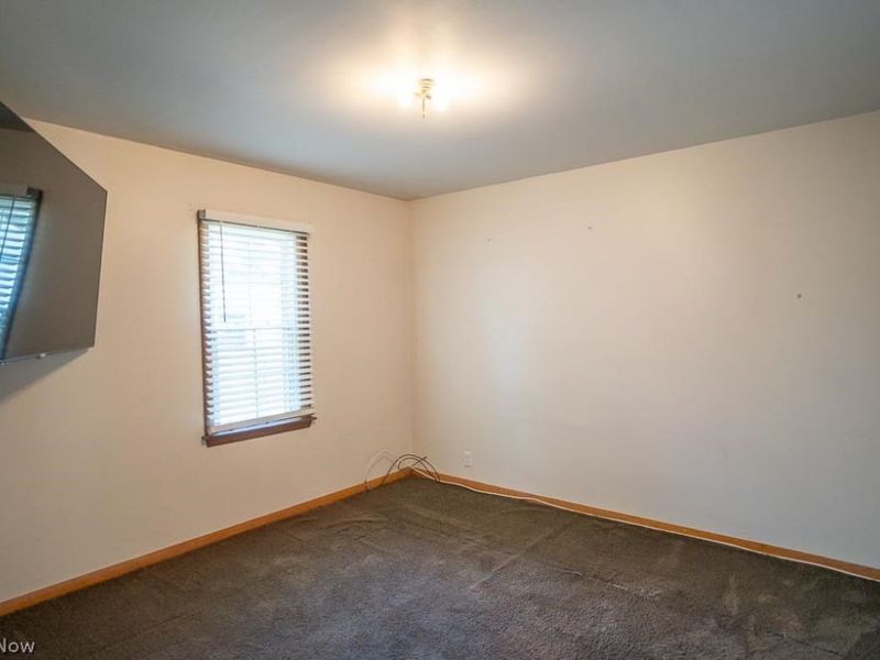 1853 Evergreen Avenue, Akron, OH 44301 Photo 14