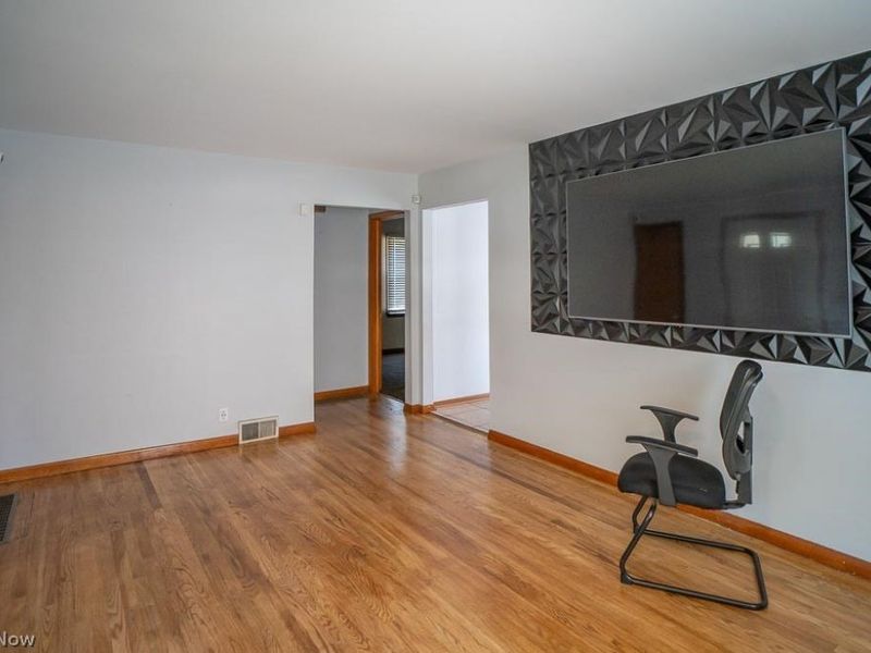 1853 Evergreen Avenue, Akron, OH 44301 Photo 5