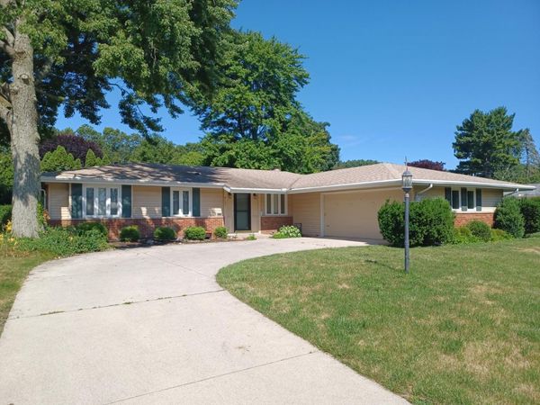 4121 Barbara Drive , Toledo, OH 43623