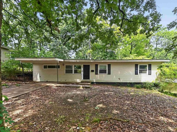 18 Windsor Drive, Little Rock, AR 72209