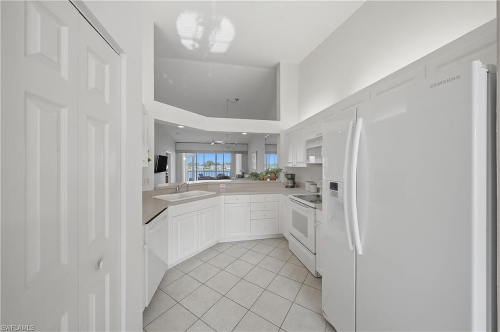 3320 W Crown Pointe Blvd, Unit 201, Naples, FL 34112 Photo