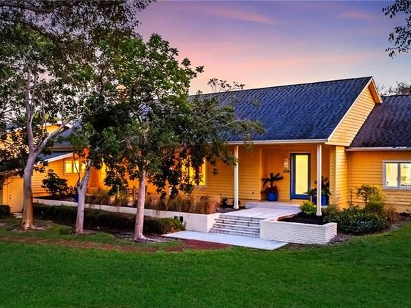586 Yucca RD , NAPLES, FL 34102