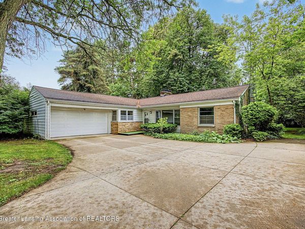 4531 Chippewa Drive, Okemos, MI 48864