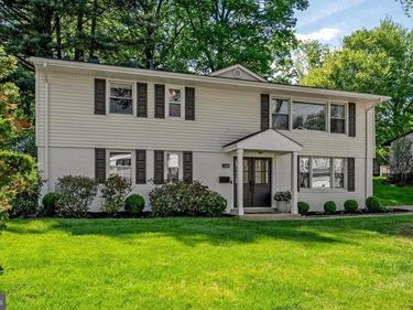 1109 HILLCREST DRIVE SW, VIENNA, VA 22180