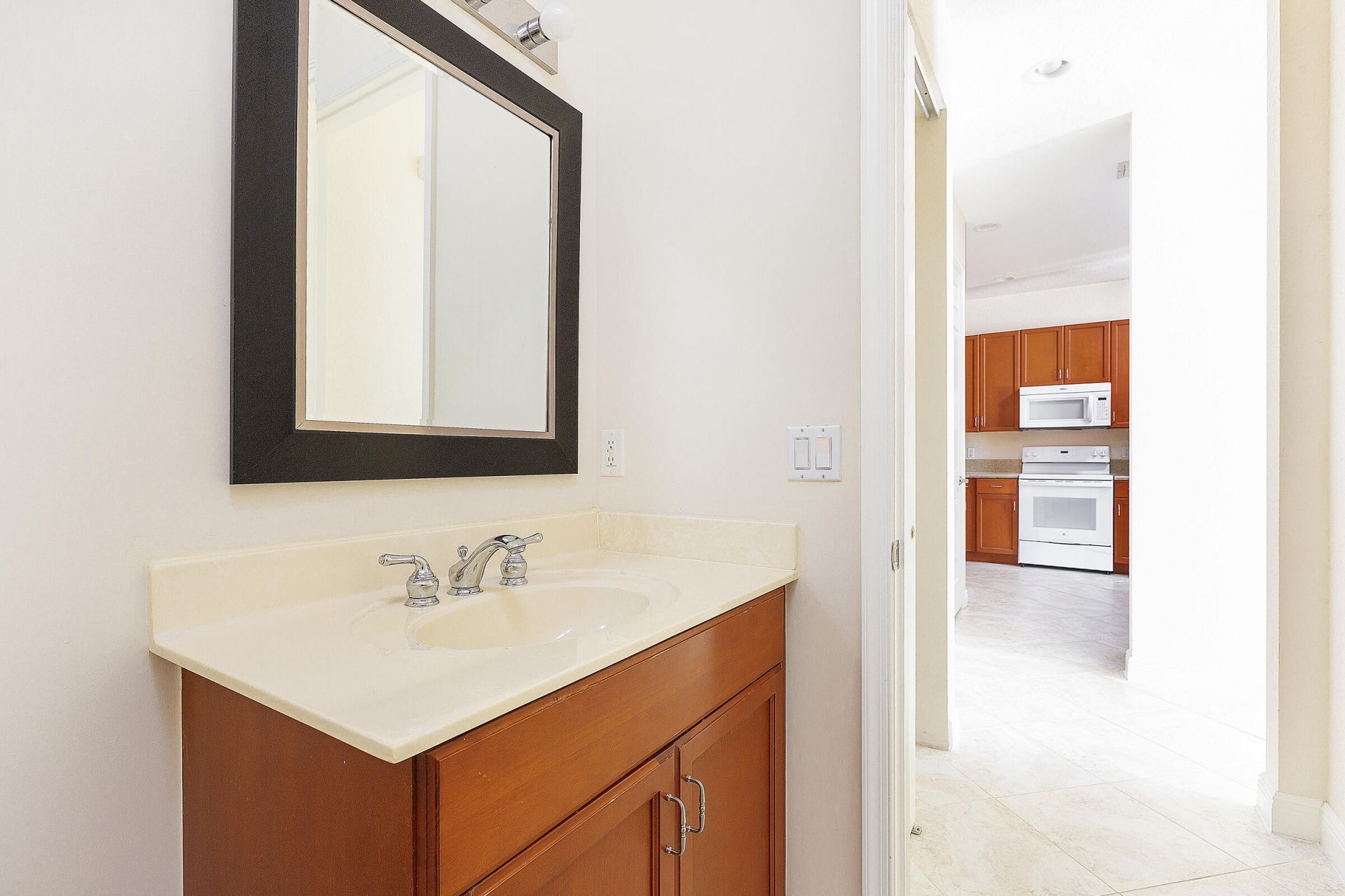 6807 Lakeside Circle N, Unit 102-1, Davie, FL 33314 Photo