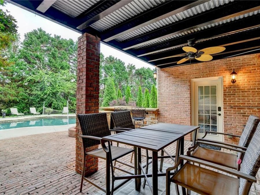 Property Image 100