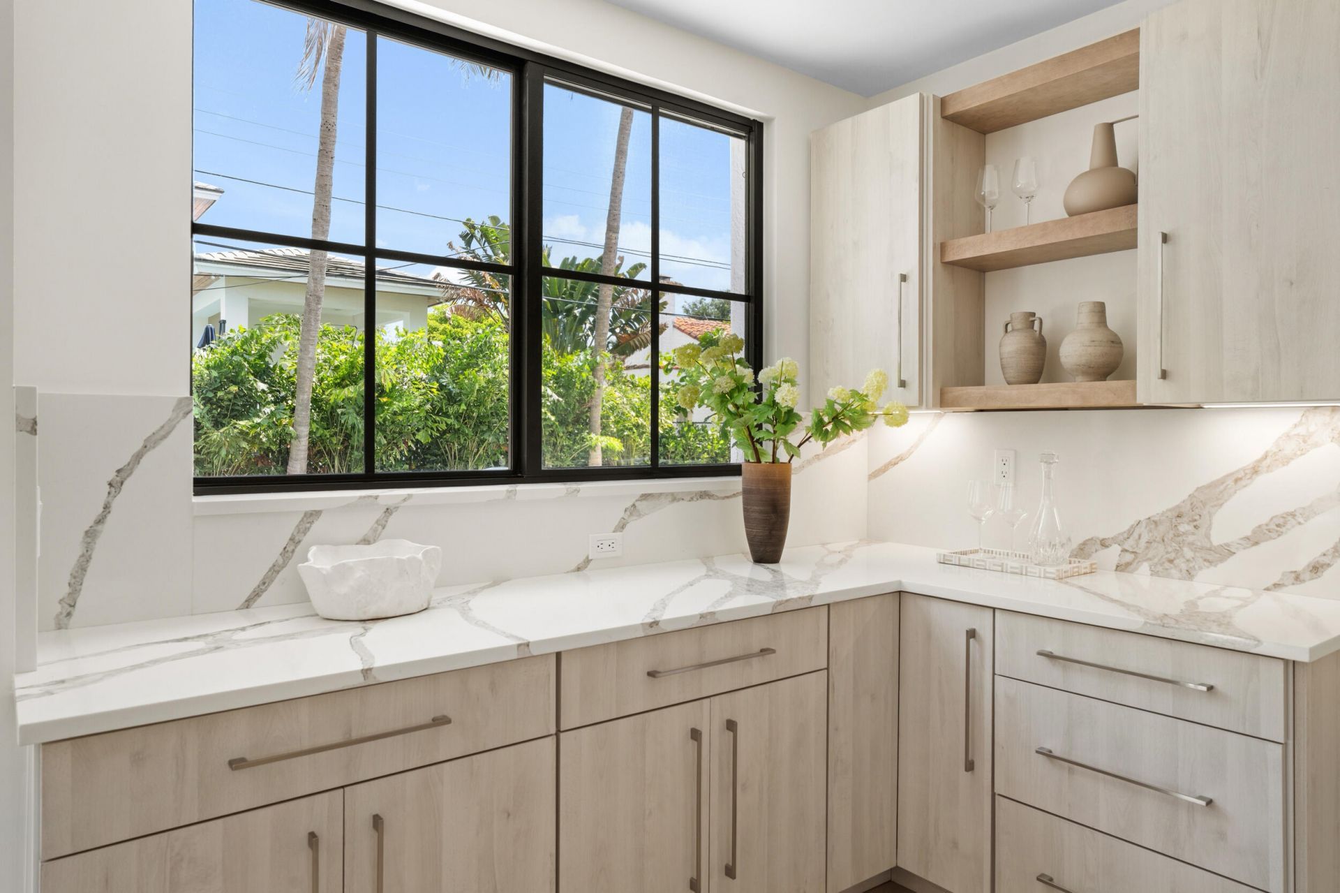257 E Lakewood Road, West Palm Beach, FL 33405 Photo