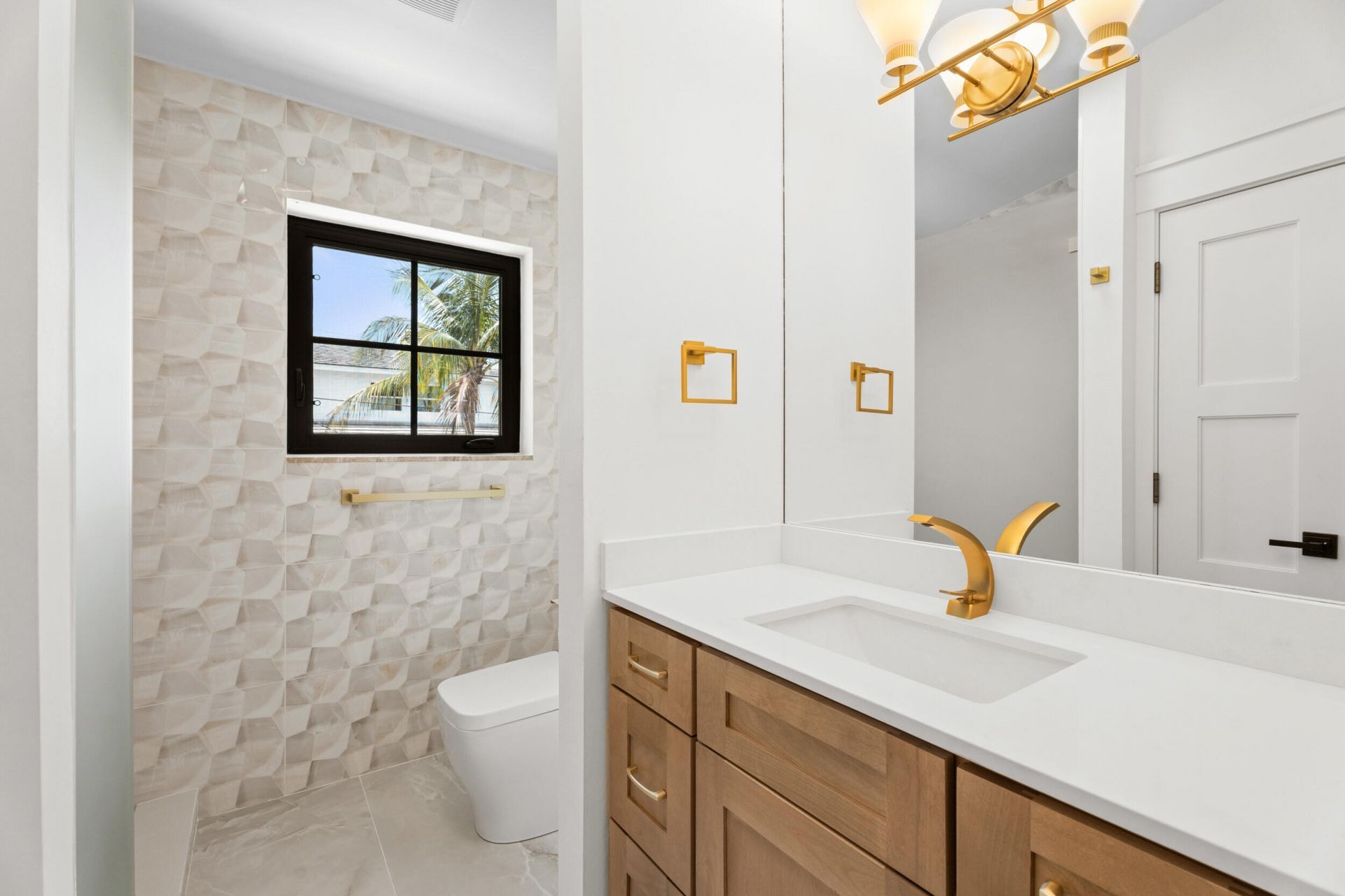 257 E Lakewood Road, West Palm Beach, FL 33405 Photo