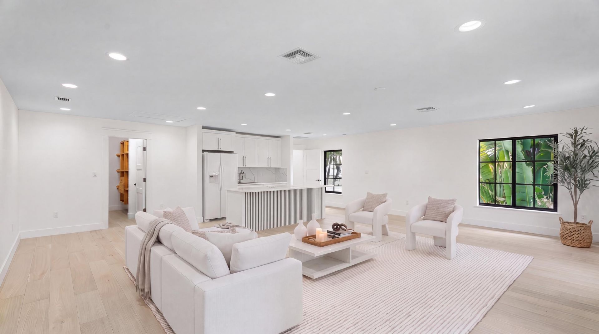 257 E Lakewood Road, West Palm Beach, FL 33405 Photo