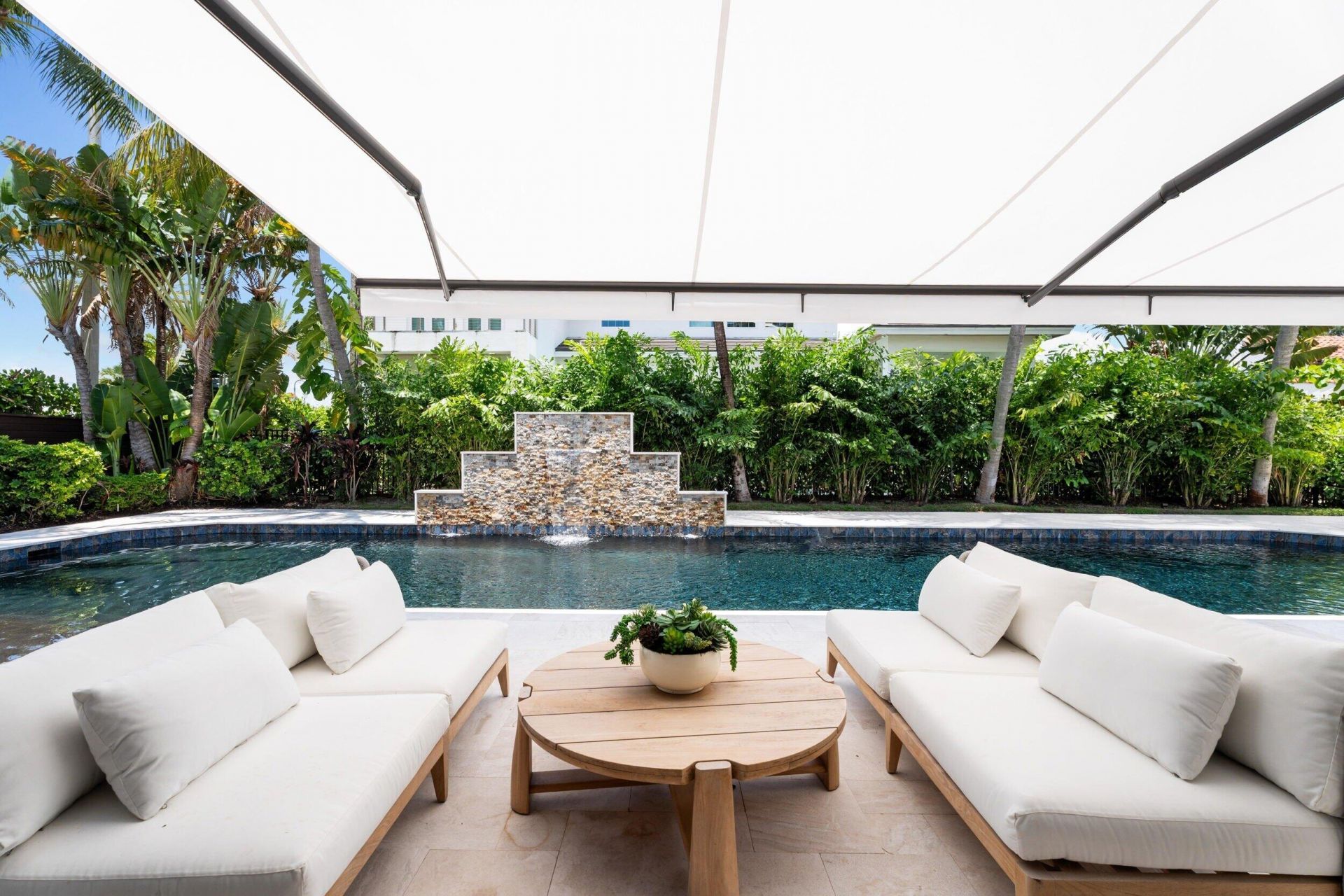 257 E Lakewood Road, West Palm Beach, FL 33405 Photo