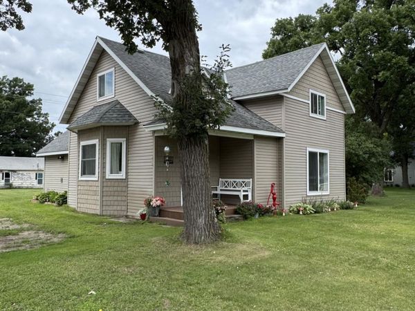 521 S Driftwood Street, Royalton, MN 56373