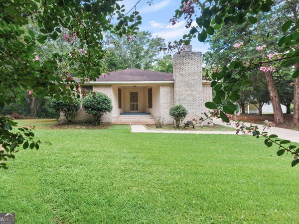 8 Thompson Lane, Thomaston, GA 30286