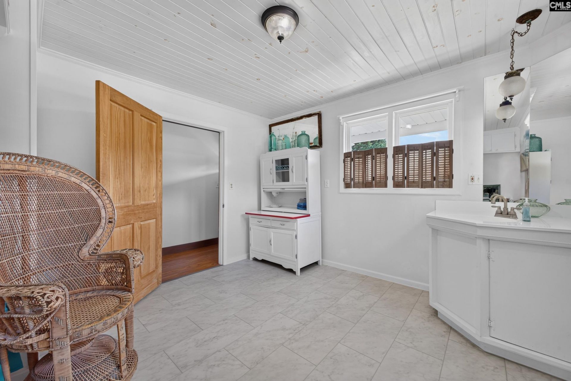 1611 Dixired Road Photo 42