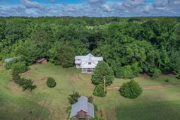 1611 Dixired Road photo 4