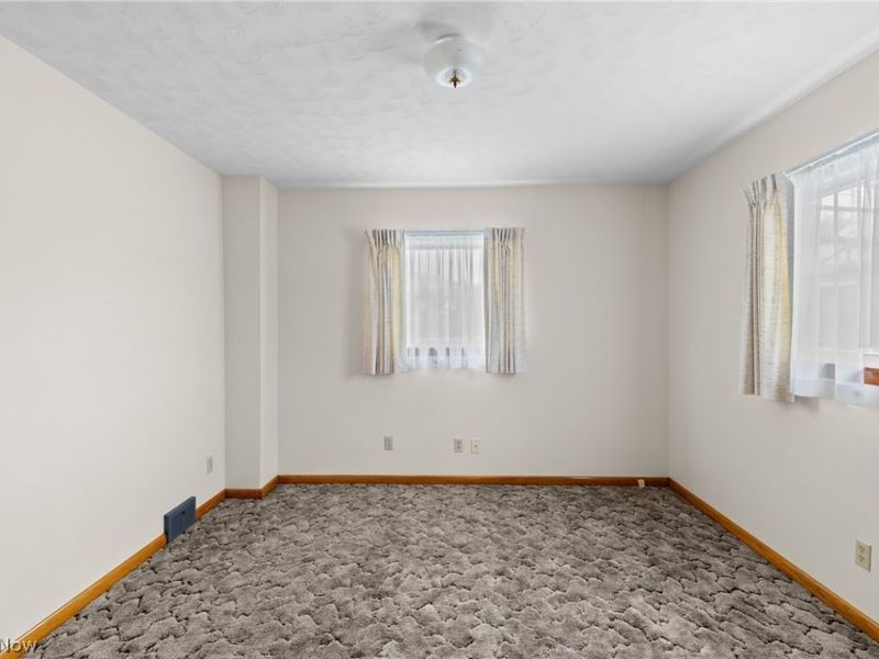97 W 41st Street, Shadyside, OH 43947 Photo 17