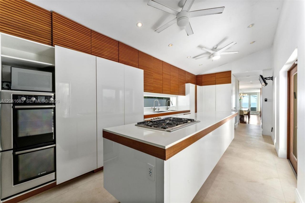 105 Ocean Blvd , Golden Beach, FL 33160 Photo