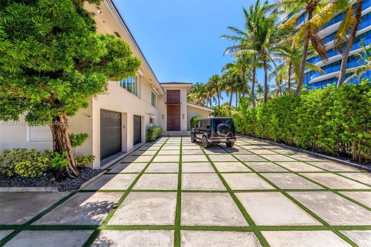 105 Ocean Blvd , Golden Beach, FL 33160 Photo
