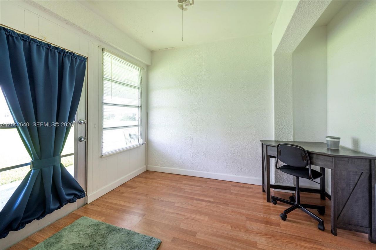 8555 NW 10th St, Unit B106, Plantation, FL 33322 Photo