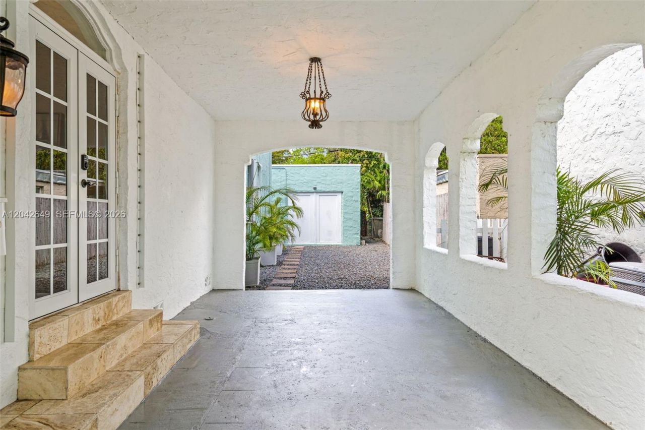 1209 La Mancha Ave , Coral Gables, FL 33134 Photo