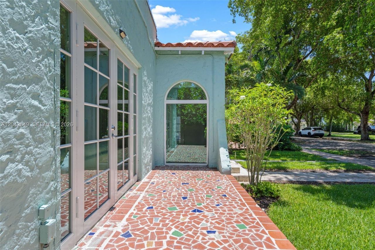 1209 La Mancha Ave , Coral Gables, FL 33134 Photo