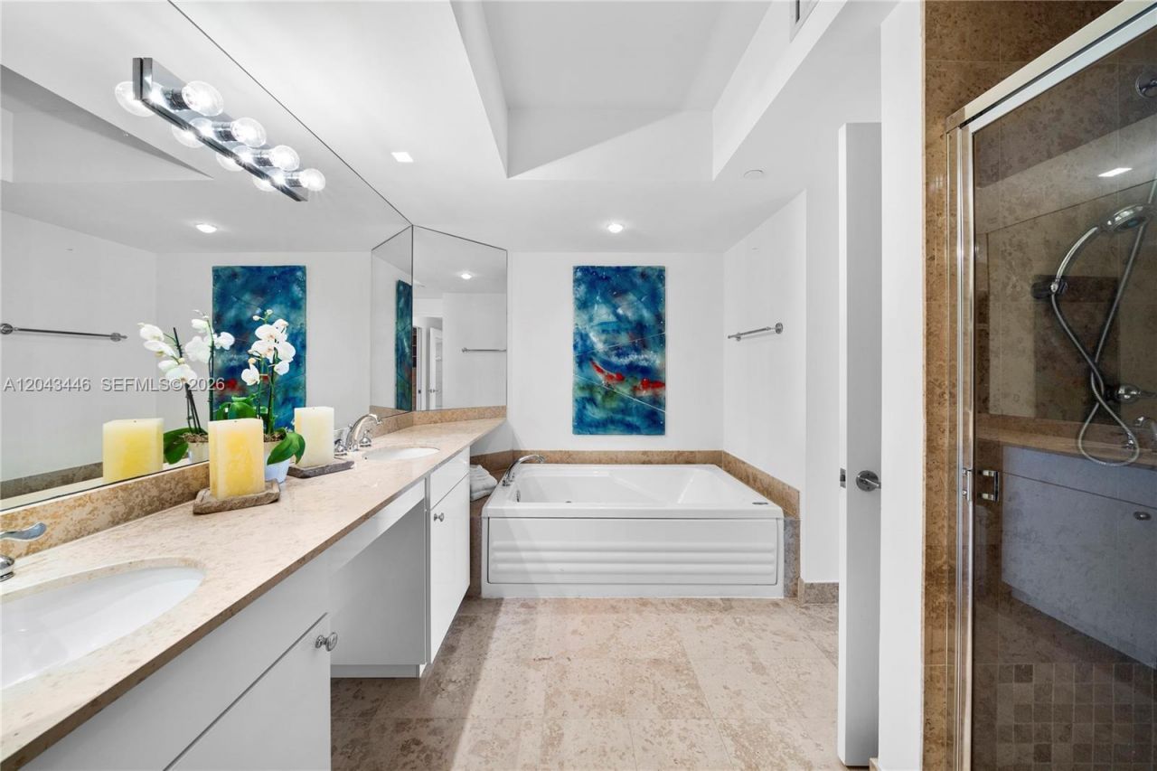4779 Collins Ave , Unit 2601/02, Miami Beach, FL 33140 Photo