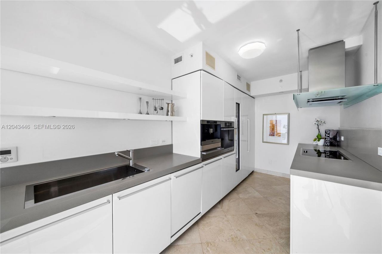 4779 Collins Ave , Unit 2601/02, Miami Beach, FL 33140 Photo