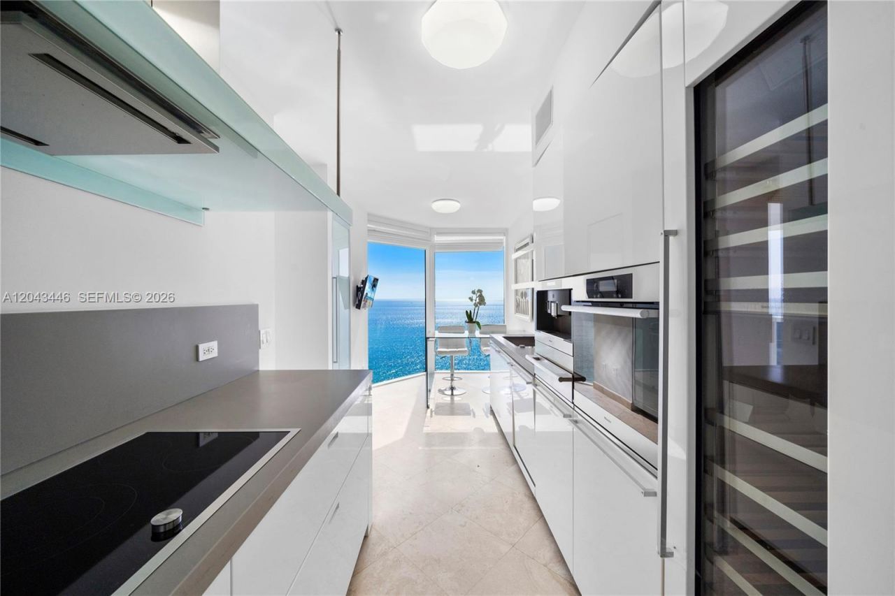 4779 Collins Ave , Unit 2601/02, Miami Beach, FL 33140 Photo