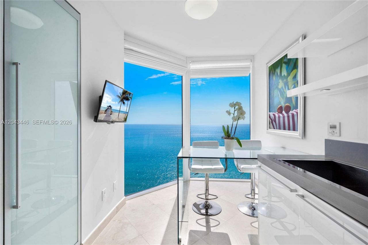 4779 Collins Ave , Unit 2601/02, Miami Beach, FL 33140 Photo