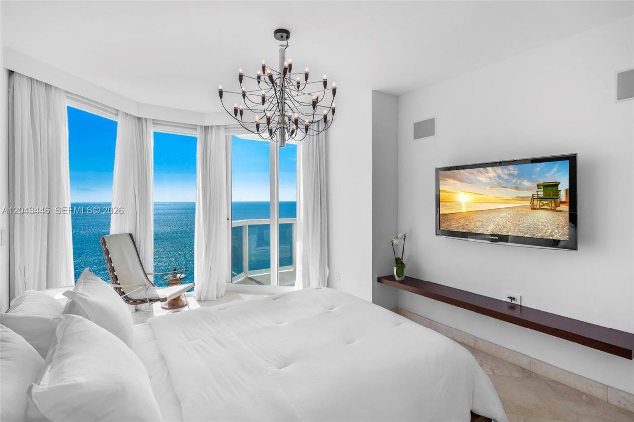4779 Collins Ave , Unit 2601/02, Miami Beach, FL 33140 Photo