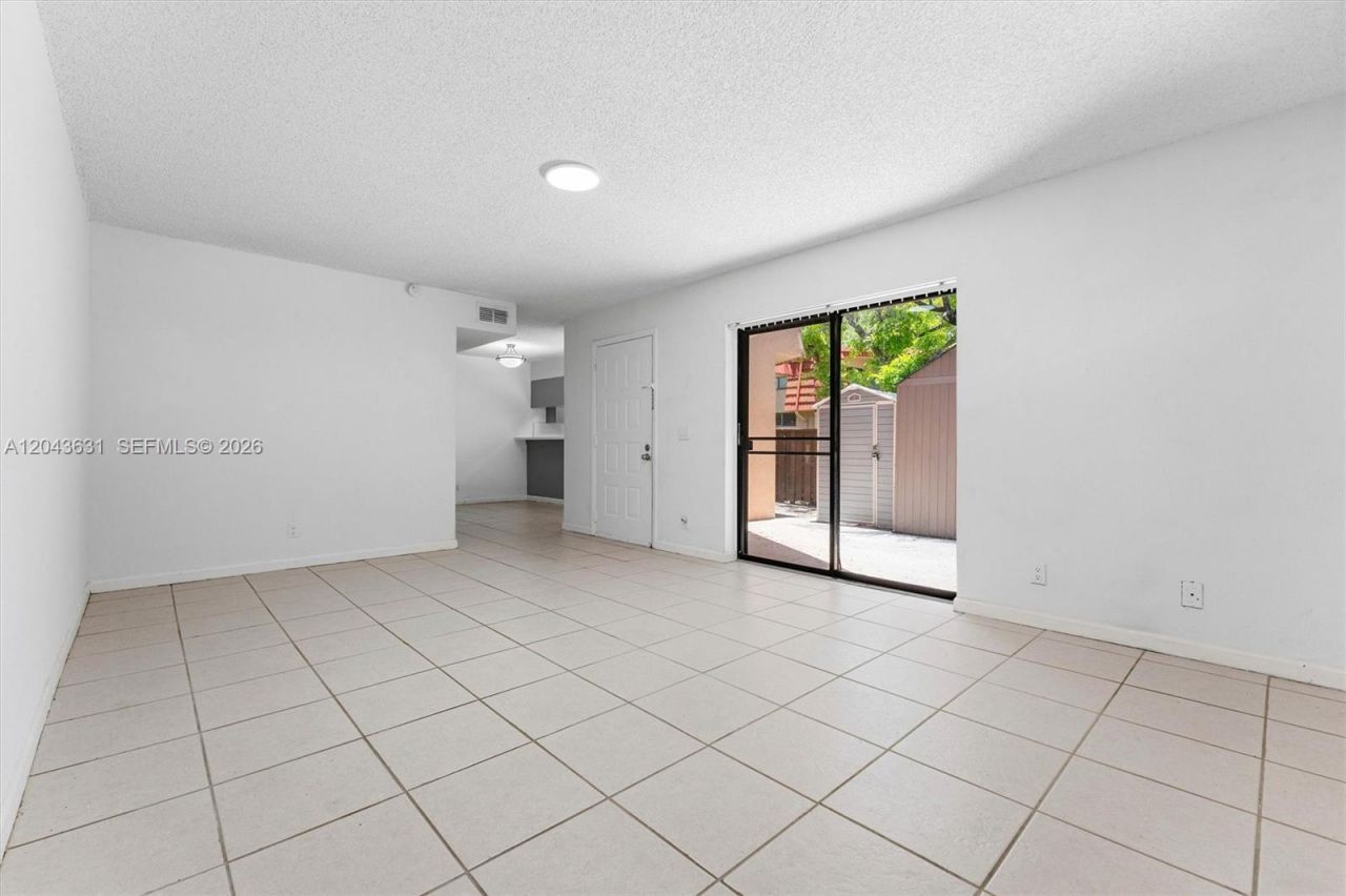 8111 Severn Dr , Unit D, Boca Raton, FL 33433 Photo