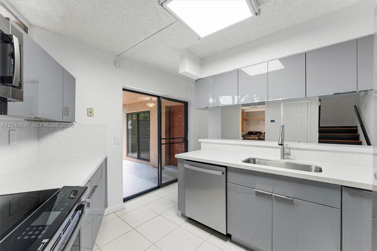 8111 Severn Dr , Unit D, Boca Raton, FL 33433 Photo