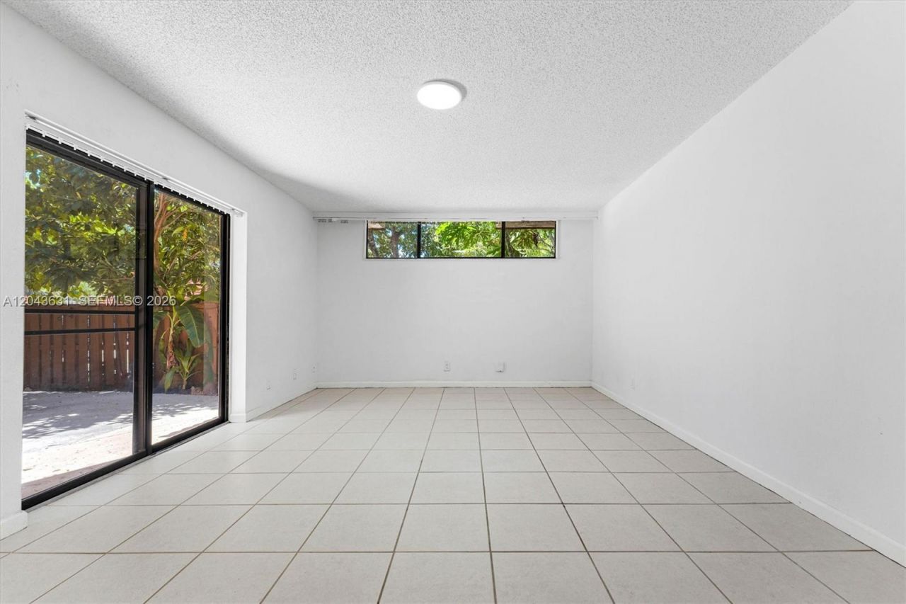8111 Severn Dr , Unit D, Boca Raton, FL 33433 Photo