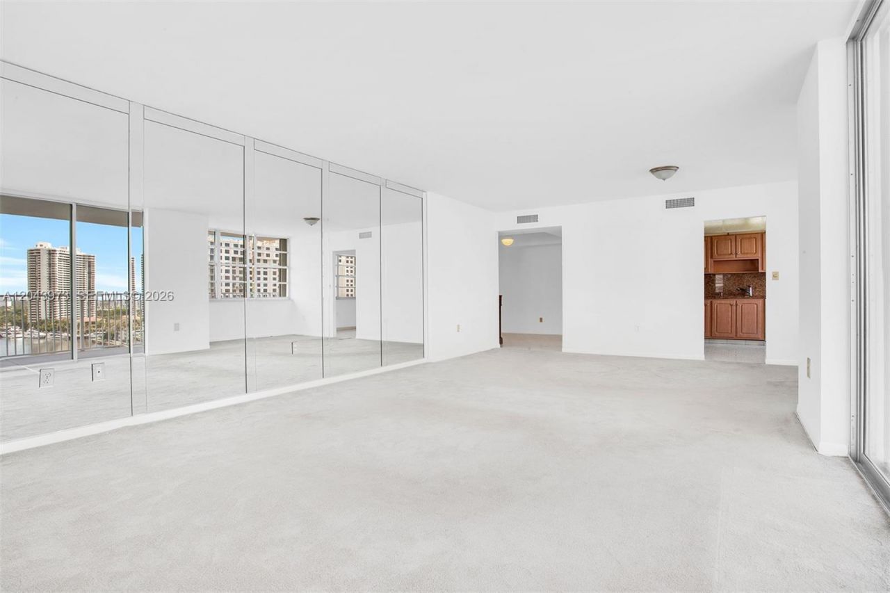 2851 NE 183rd St, Unit 1416E, Aventura, FL 33160 Photo