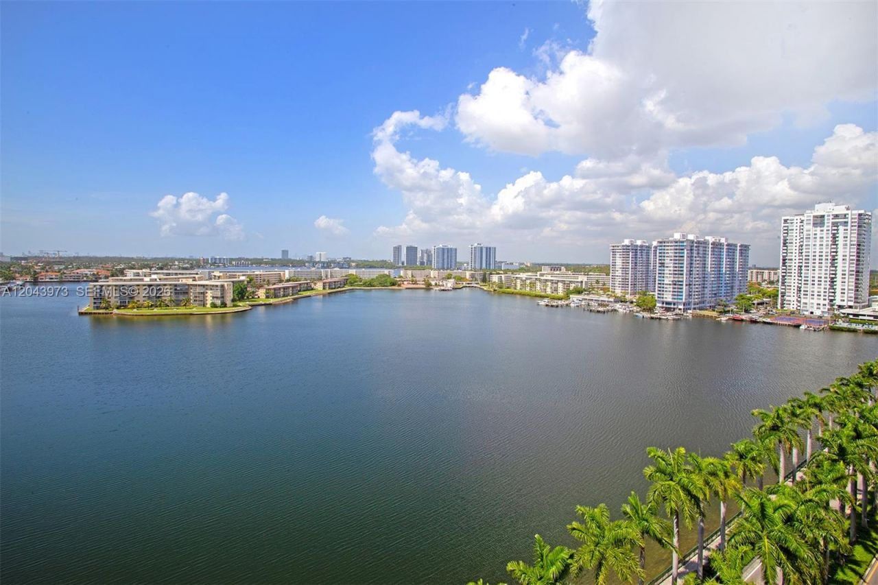 2851 NE 183rd St, Unit 1416E, Aventura, FL 33160 Photo
