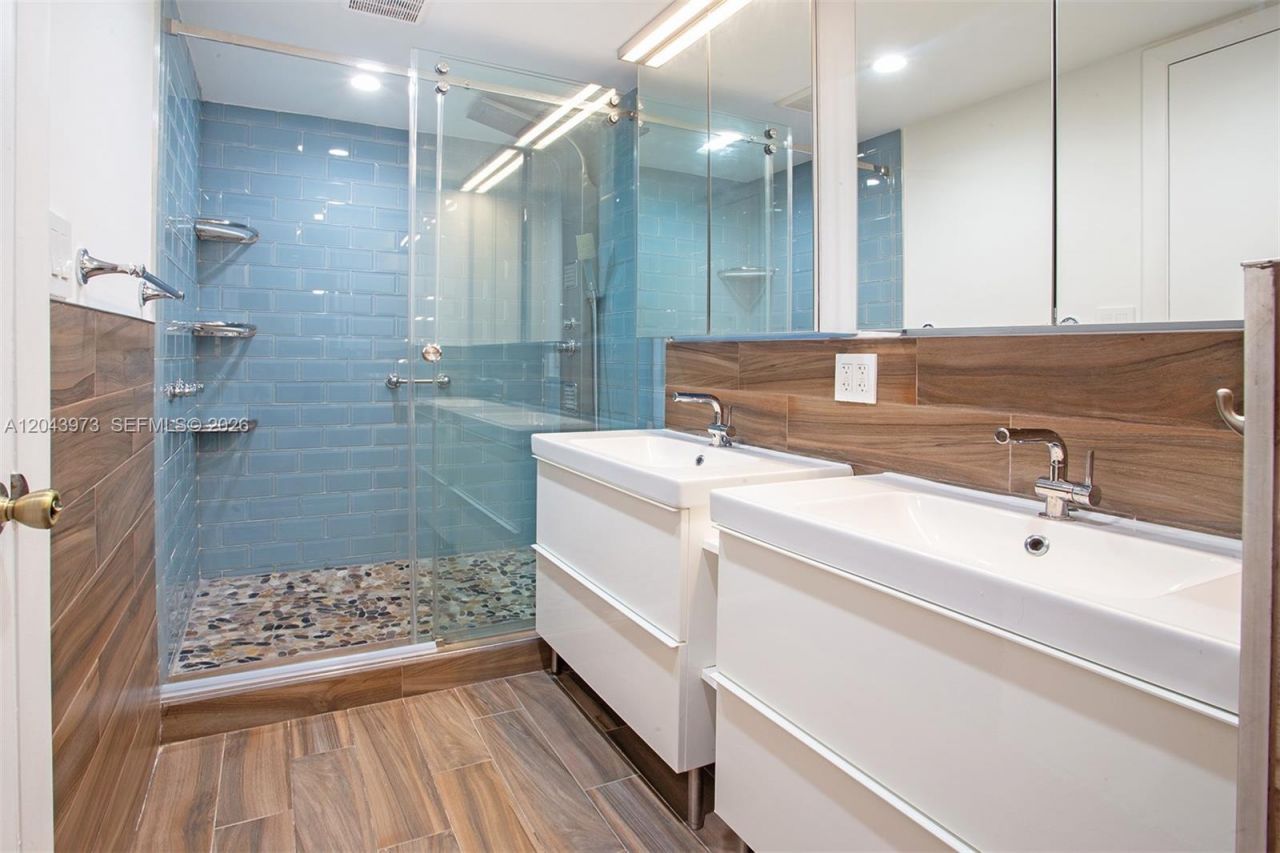 2851 NE 183rd St, Unit 1416E, Aventura, FL 33160 Photo