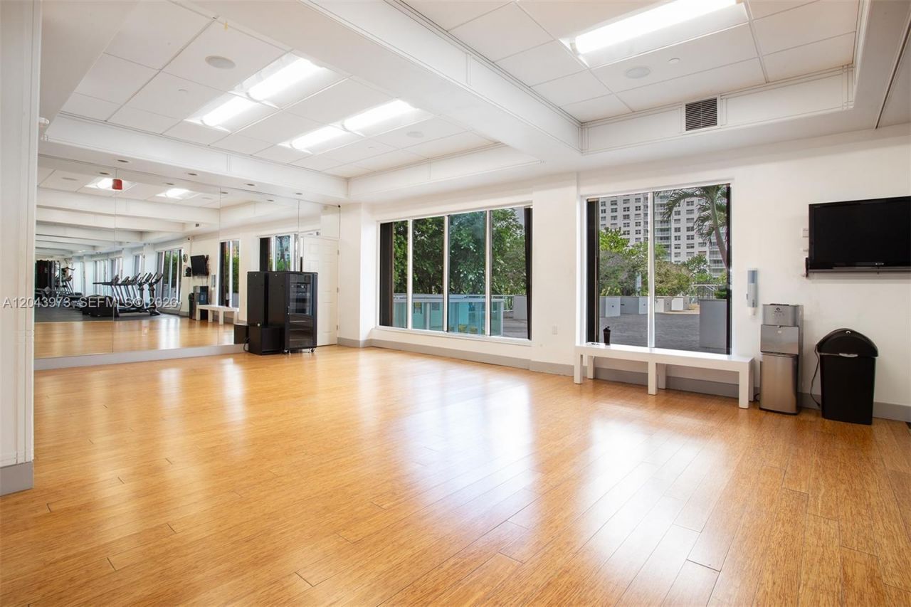 2851 NE 183rd St, Unit 1416E, Aventura, FL 33160 Photo